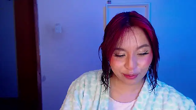 annie3 online show from 12/29/24, 01:56