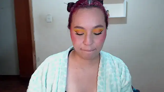 annie3 online show from 01/01/25, 01:26