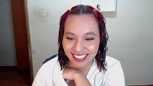annie3 online show from 01/17/25, 03:45