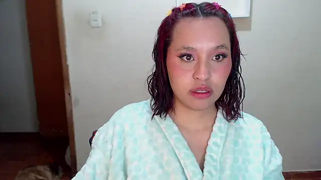 annie3 online show from 01/19/25, 05:05