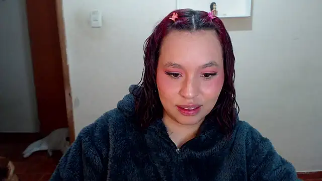annie3 online show from 01/20/25, 05:26