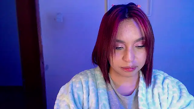 annie3 online show from 01/25/25, 02:47