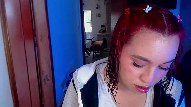 annie3 online show from 02/11/25, 09:56