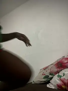 Snapshot of Daniela518 chatting on 02/02/26, 12:09 Daniela518 online show from 02/02/26, 12:09