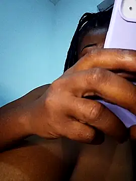 Snapshot of Daniela518 chatting on 03/11/26, 04:40 Daniela518 online show from 03/11/26, 04:40