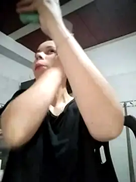 Lucianaferro  online show from 04/24/26, 10:34