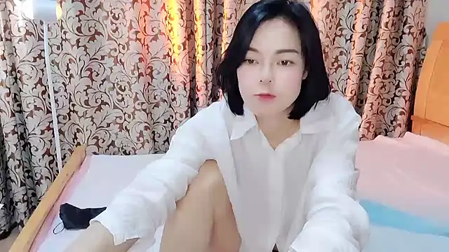 Linda-LL online show from 02/17/25, 05:47