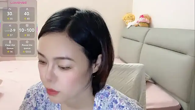 Linda-LL online show from 05/13/26, 10:23