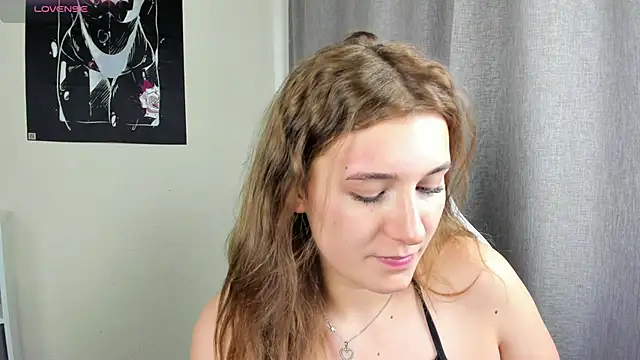 Snapshot of Eva_toy chatting on 03/12/25, 09:23 Eva toy online show from 03/12/25, 09:23