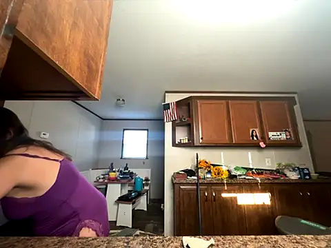 IvanaPlenty online show from 11/17/25, 02:23