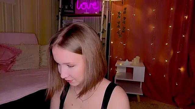 ms evasweet online show from 11/17/25, 01:17