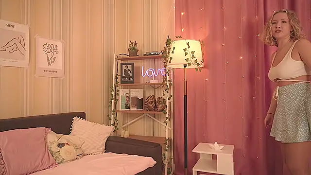 ms evasweet online show from 06/12/26, 10:36