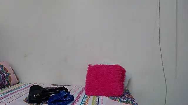 Snapshot of SHANTYBABE chatting on 12/27/24, 03:04 SHANTYBABE online show from 12/27/24, 03:04