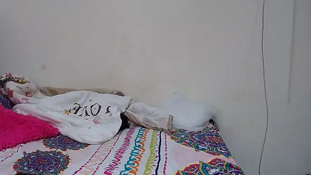 Snapshot of SHANTYBABE chatting on 12/27/24, 06:31 SHANTYBABE online show from 12/27/24, 06:31