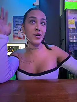 paisitahot1975 online show from 02/12/25, 11:30