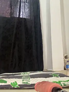 paisitahot1975 online show from 10/10/25, 08:41