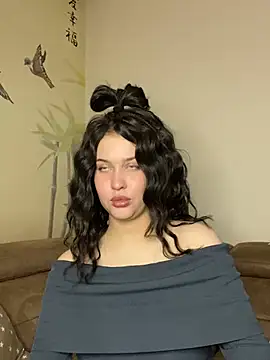 KikiWatson online show from 02/23/25, 12:16