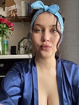 KikiWatson online show from 02/27/25, 12:13