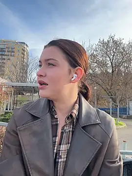 KikiWatson online show from 11/21/25, 06:56