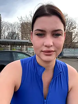 KikiWatson online show from 11/22/25, 07:07