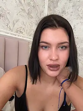 KikiWatson online show from 02/08/26, 07:23