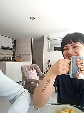 your red rose  online show from 01/25/25, 03:09