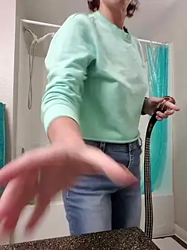 thatonespicychick online show from 01/04/25, 02:46