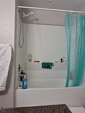 thatonespicychick online show from 03/21/25, 04:40