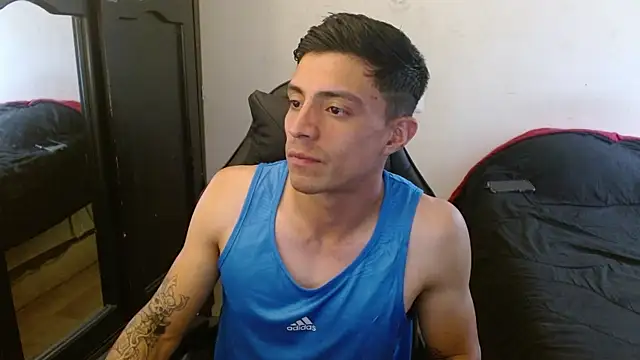 kv   xxx  online show from 09/22/25, 05:59