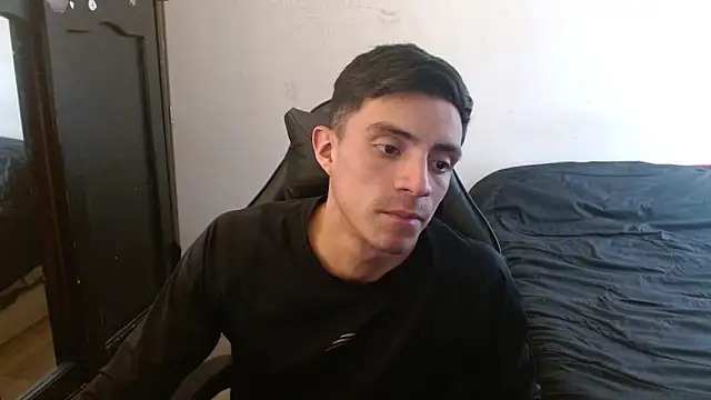 kv   xxx  online show from 09/26/25, 07:40