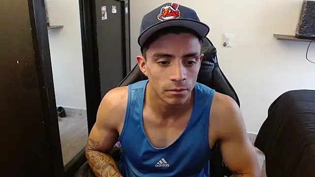 kv   xxx  online show from 02/20/26, 05:13