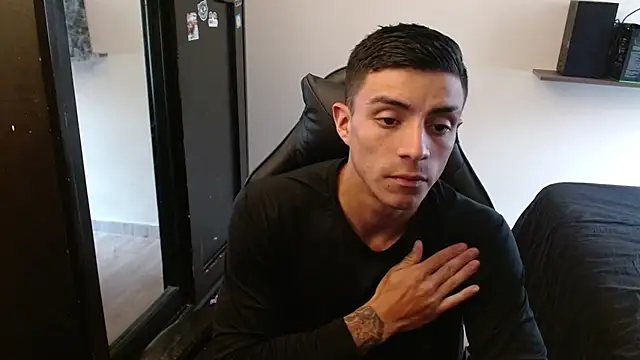 kv   xxx  online show from 03/13/26, 06:25