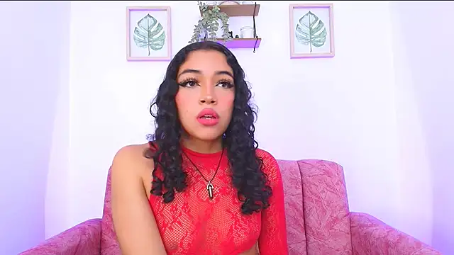 Snapshot of Sara_Jhonson chatting on 02/01/25, 10:44 Sara Jhonson online show from 02/01/25, 10:44