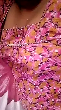 Snapshot of sneha_telugu_girl chatting on 12/10/24, 01:54 sneha telugu girl online show from 12/10/24, 01:54