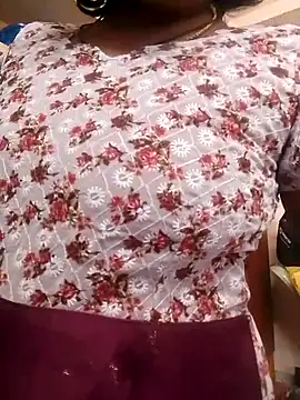 Snapshot of sneha_telugu_girl chatting on 01/13/25, 07:21 sneha telugu girl online show from 01/13/25, 07:21