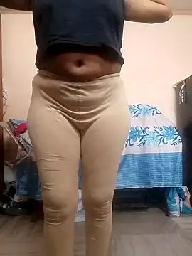 Snapshot of sneha_telugu_girl chatting on 02/04/25, 08:13 sneha telugu girl online show from 02/04/25, 08:13