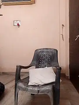 Snapshot of sneha_telugu_girl chatting on 03/04/25, 08:57 sneha telugu girl online show from 03/04/25, 08:57