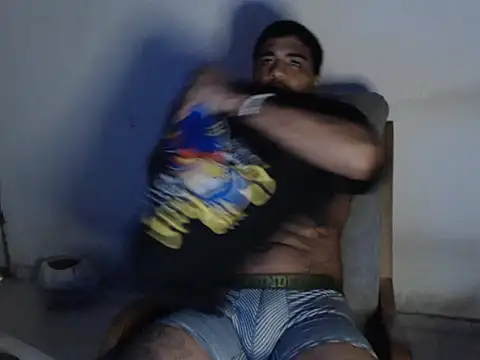 Snapshot of camiloacosta321 chatting on 11/05/25, 04:12 camiloacosta321 online show from 11/05/25, 04:12