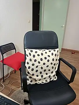JennyCoquine online show from 06/27/26, 08:30