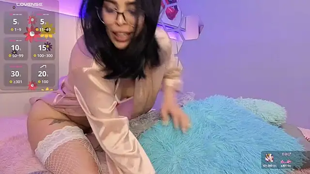 Snapshot of AlessiaVal_ chatting on 09/27/25, 02:55 AlessiaVal online show from 09/27/25, 02:55