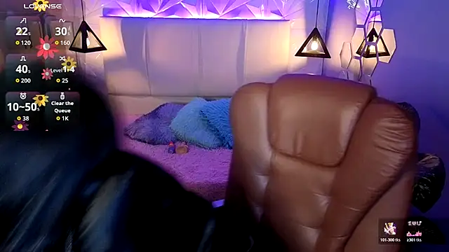 AlessiaVal  online show from 11/20/25, 02:17