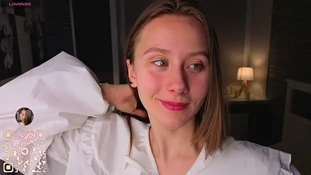 Snapshot of EthalBuffkin chatting on 11/15/25, 07:21 EthalBuffkin online show from 11/15/25, 07:21