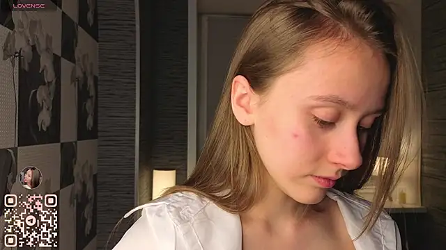 Snapshot of EthalBuffkin chatting on 11/29/25, 07:17 EthalBuffkin online show from 11/29/25, 07:17