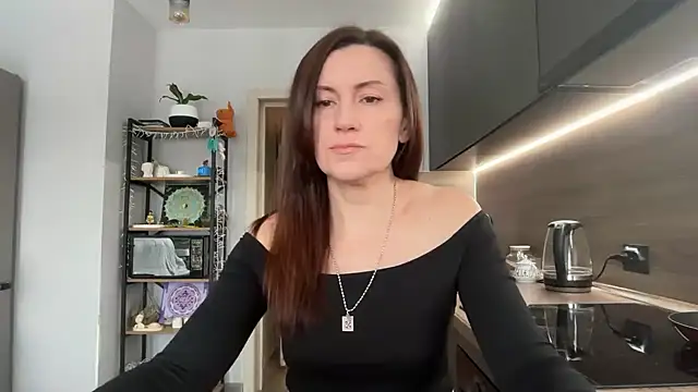 jainesummer online show from 11/21/25, 08:35