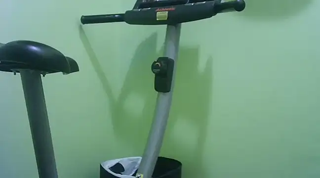 Snapshot of loganwolverine02 chatting on 01/04/25, 09:09 loganwolverine02 online show from 01/04/25, 09:09