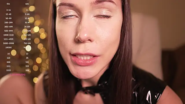 Snapshot of avelyssa chatting on 12/11/24, 03:37 avelyssa online show from 12/11/24, 03:37