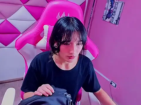 Danny Face online show from 09/10/25, 01:22