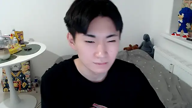 Miram Yu online show from 11/16/25, 02:50