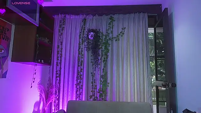 HannaRhodes online show from 03/12/26, 02:34