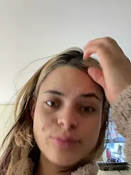 HannaRhodes online show from 07/12/26, 01:35